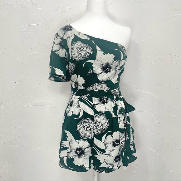 Lulus Flawless Moments Green Floral Print One-Shoulder Romper - Picture 4 of 15